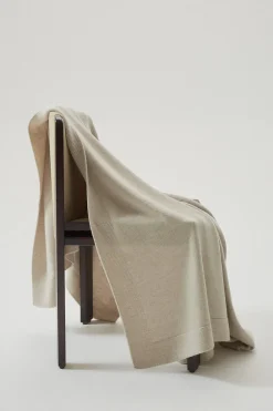 Coperta in Maglia in Lana Cardata