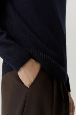 Girocollo con Spalla a Sella in Lana Merino