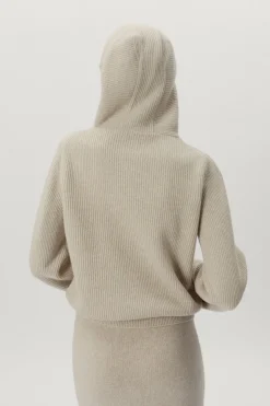 Maglia con Cappuccio a Coste in Lana Cardata