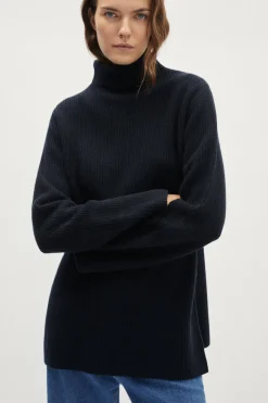 Maglia con spacchi in Lana Cardata