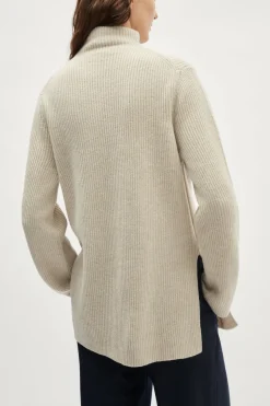 Maglia con spacchi in Lana Cardata