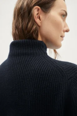 Maglia con spacchi in Lana Cardata