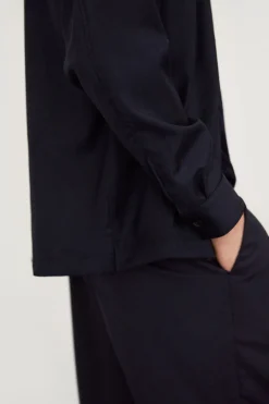 Overshirt Sartoriale in Lana Pettinata
