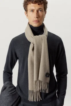 Sciarpa in cashmere rigenerato