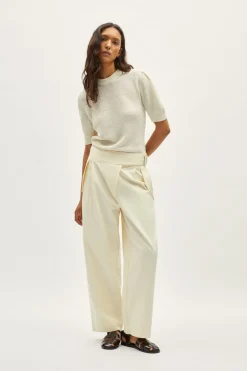 T-Shirt a Coste in Lino Cotone con Pinces