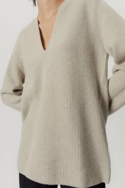 V-neck Over in Lana Cardata