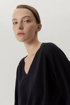 V-neck Oversize in Lana Ultrasoft